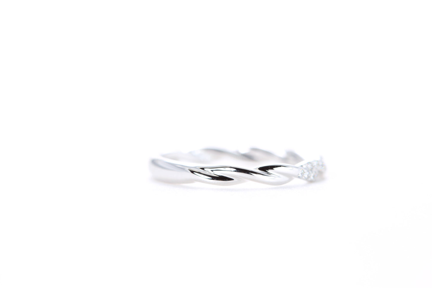 Delicate Twist Diamond Ring