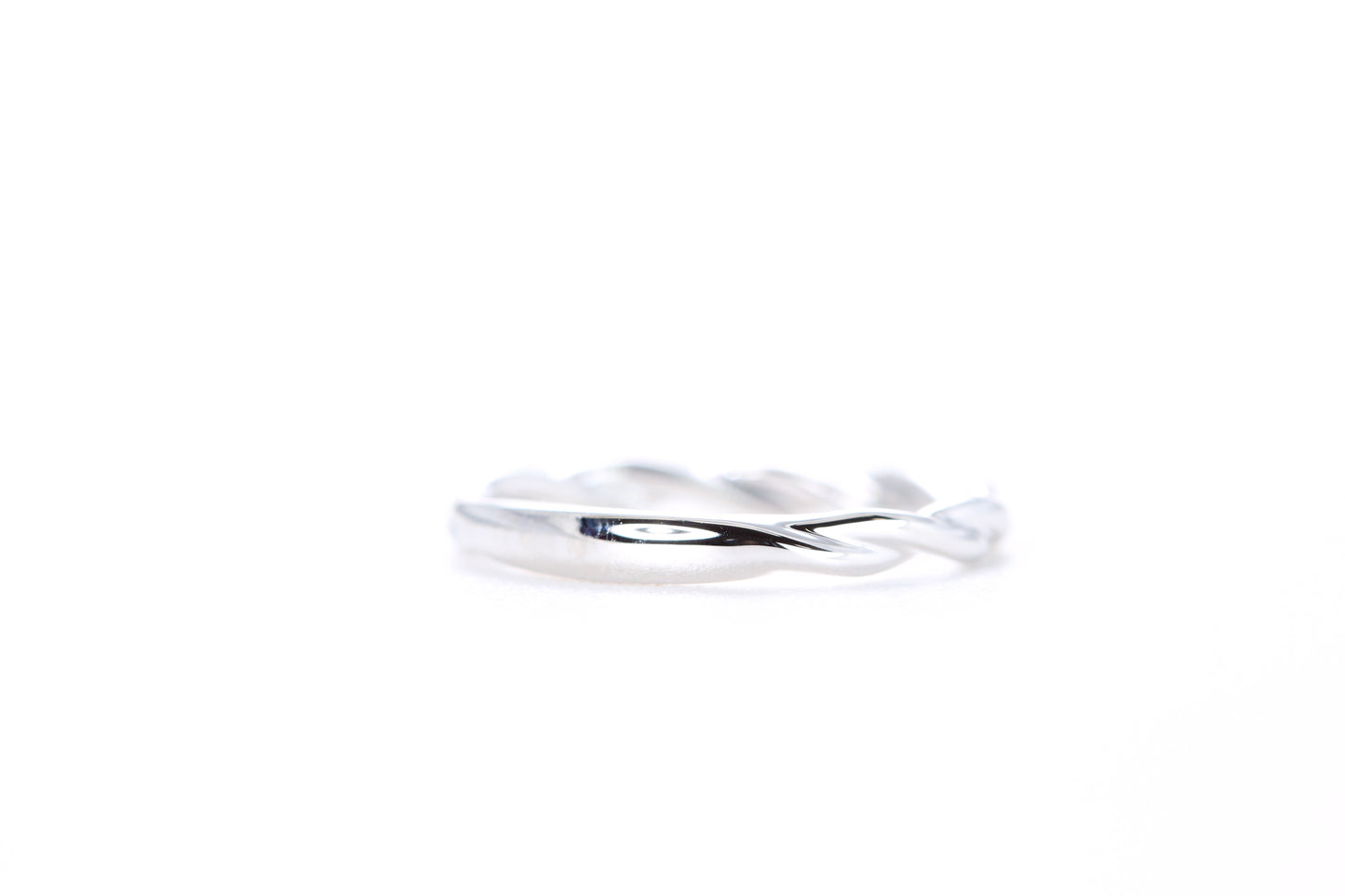 Delicate Twist Diamond Ring