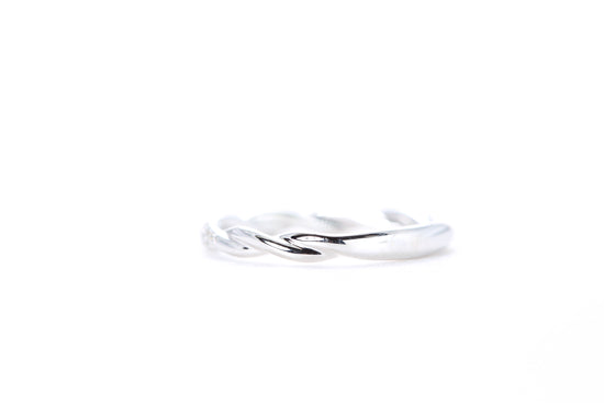 Delicate Twist Diamond Ring