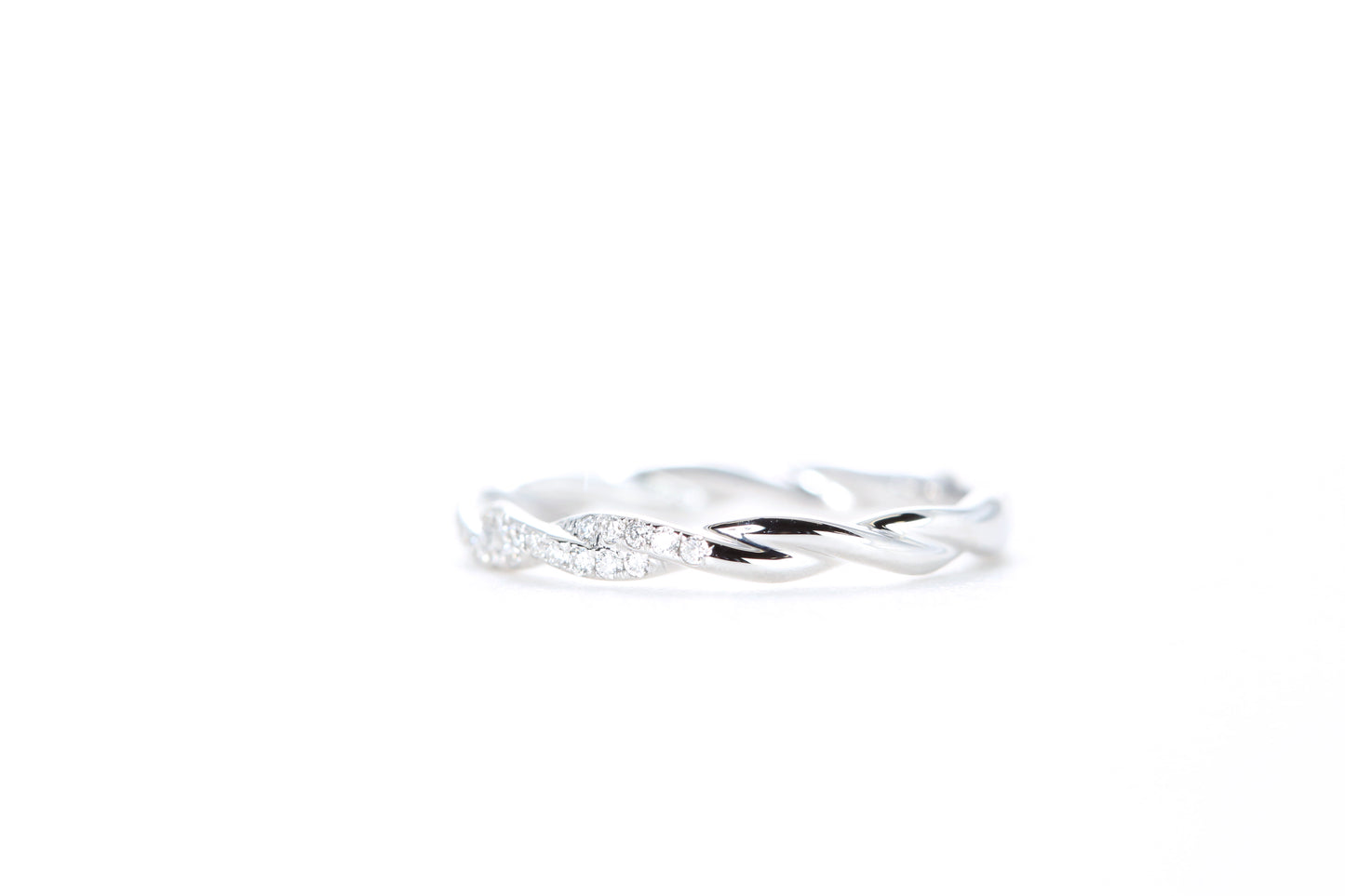 Delicate Twist Diamond Ring