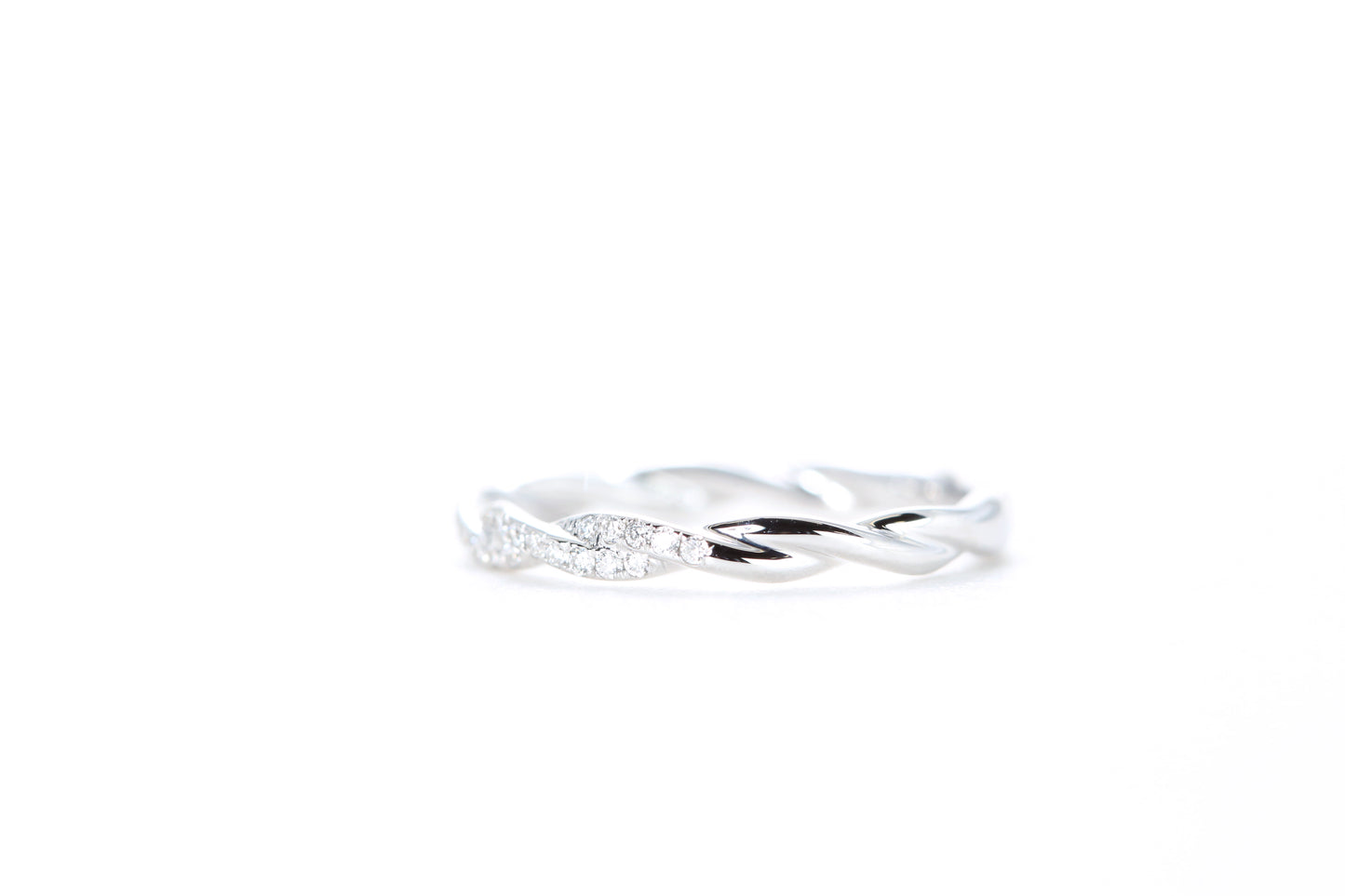 Load image into Gallery viewer, Delicate Twist Diamond Ring
