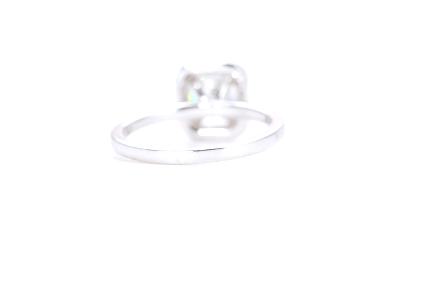 墊形光環鑽石戒指