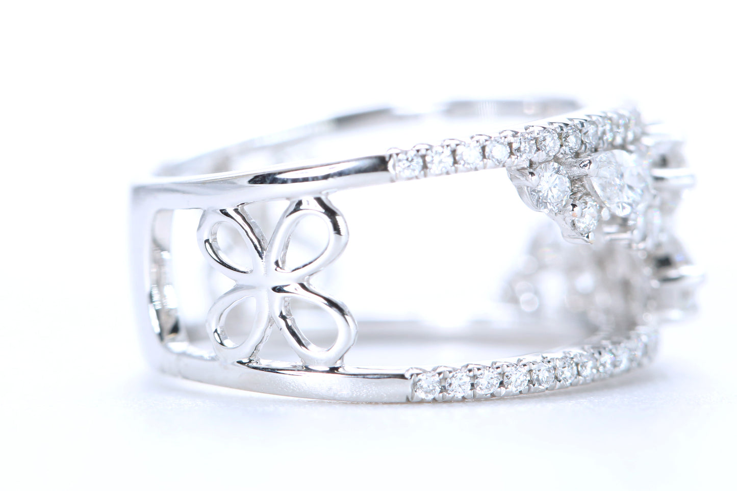 Floral Diamond Ring White Gold