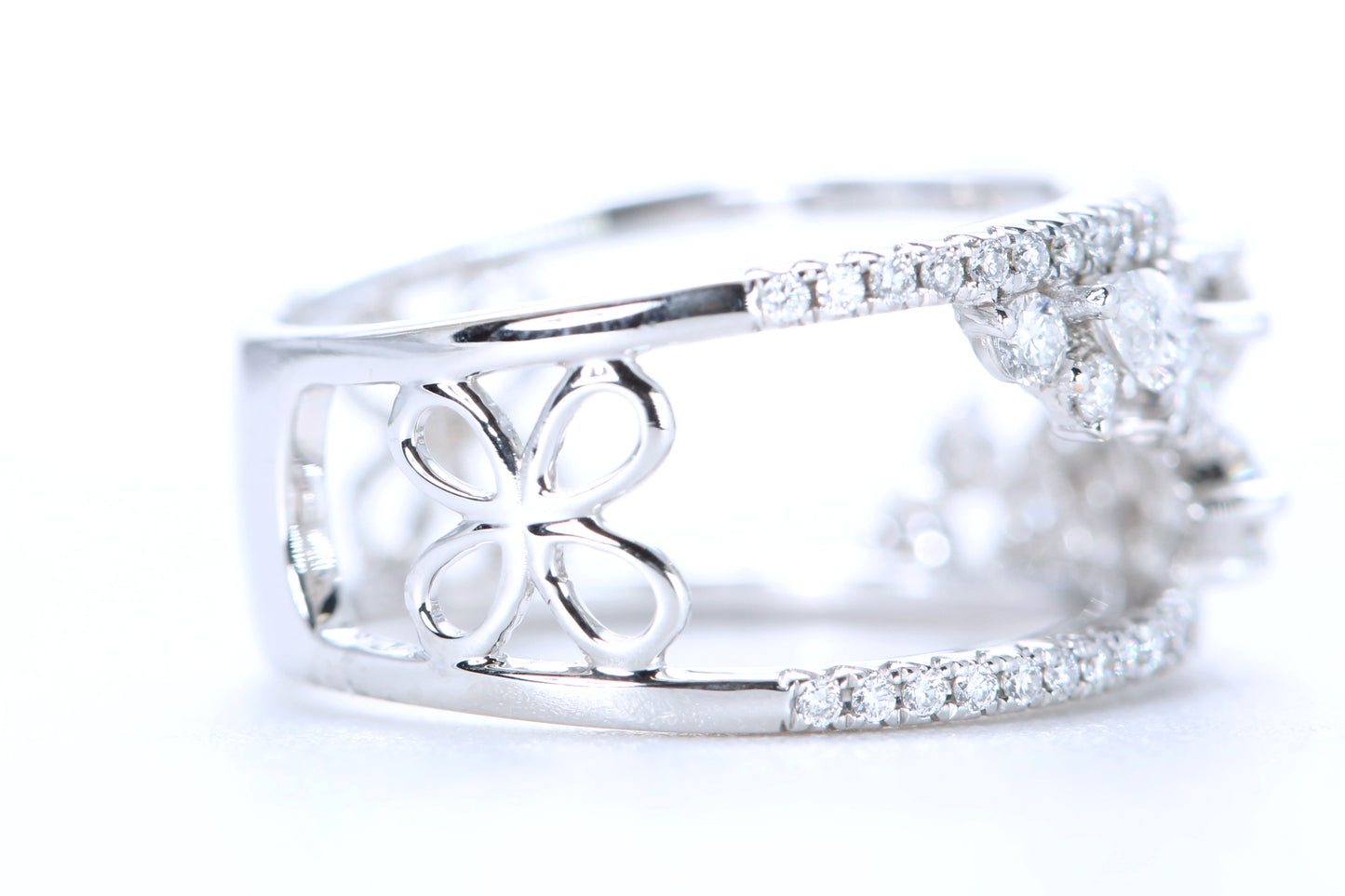Floral Diamond Ring White Gold