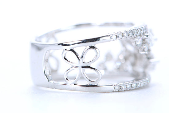 Floral Diamond Ring White Gold