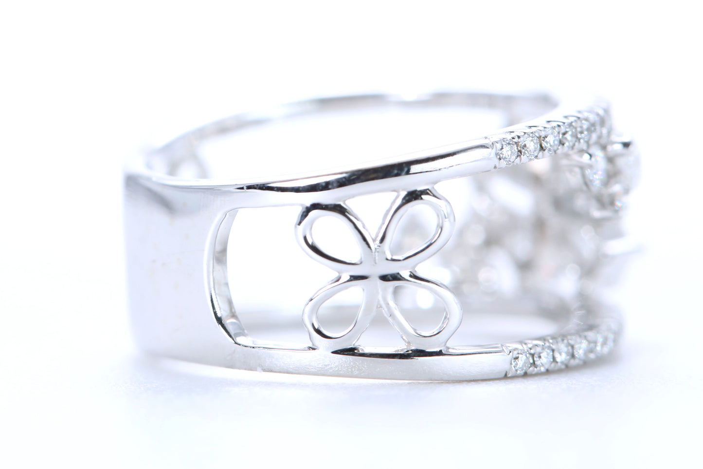 Floral Diamond Ring White Gold