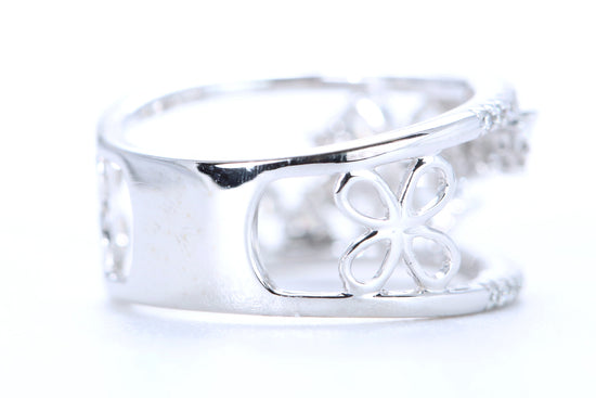 Floral Diamond Ring White Gold