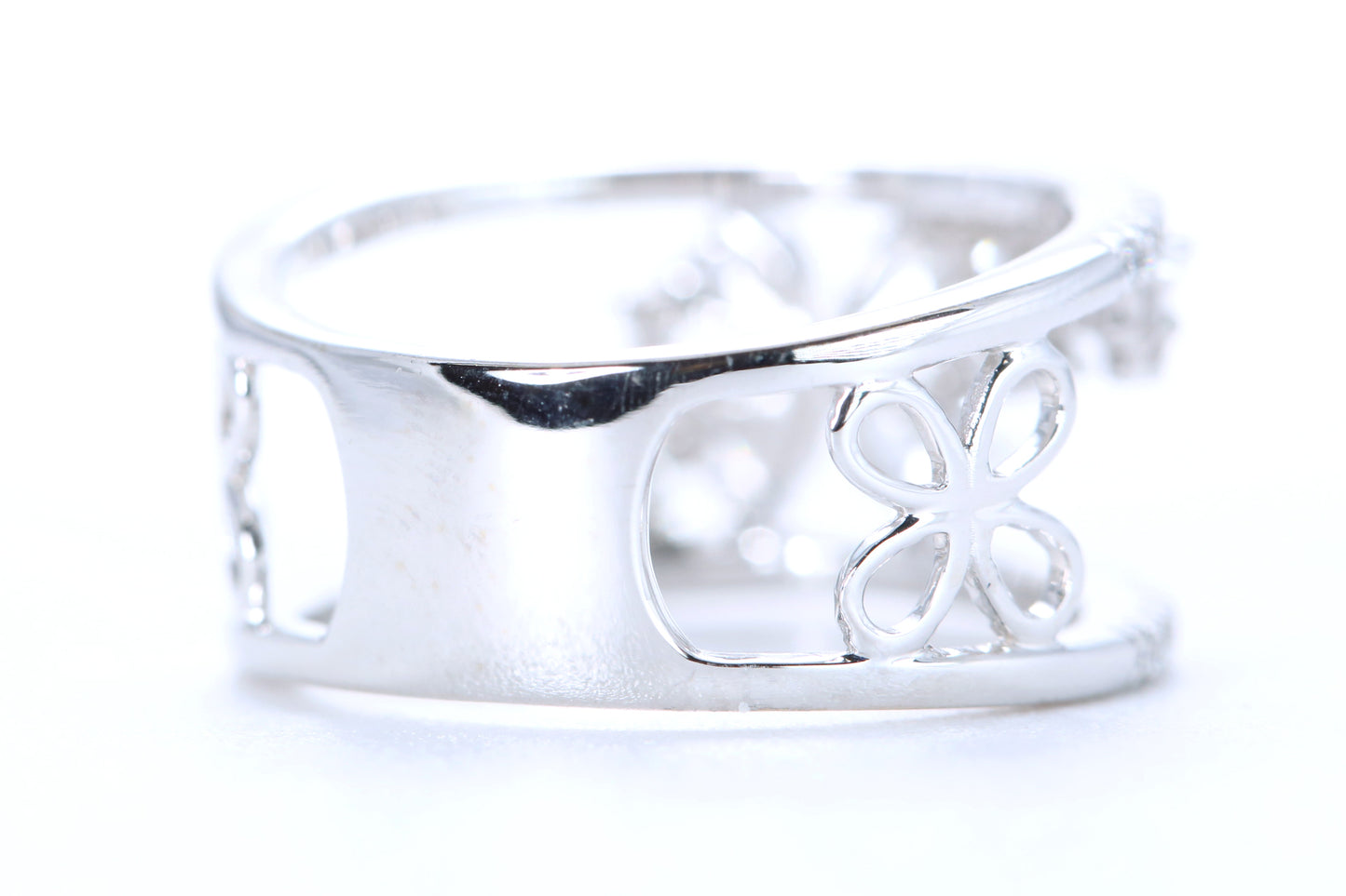 Floral Diamond Ring White Gold