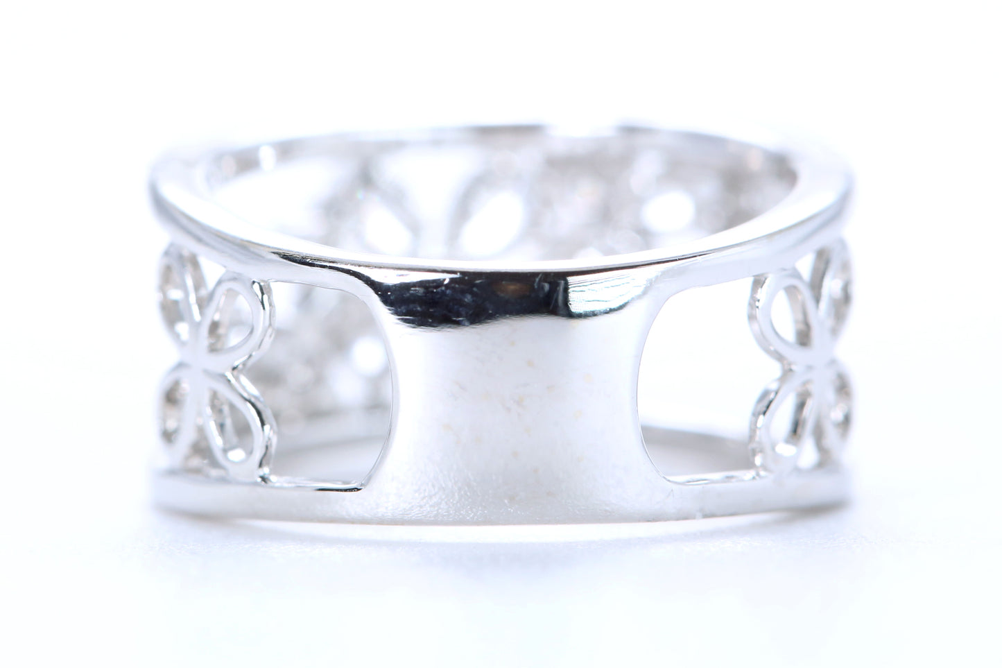 Floral Diamond Ring White Gold