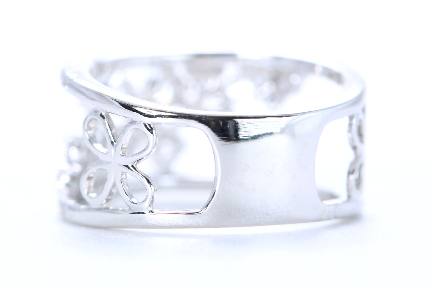 Floral Diamond Ring White Gold