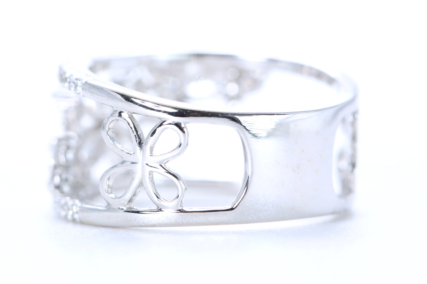 Floral Diamond Ring White Gold