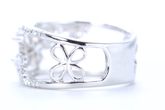 Floral Diamond Ring White Gold