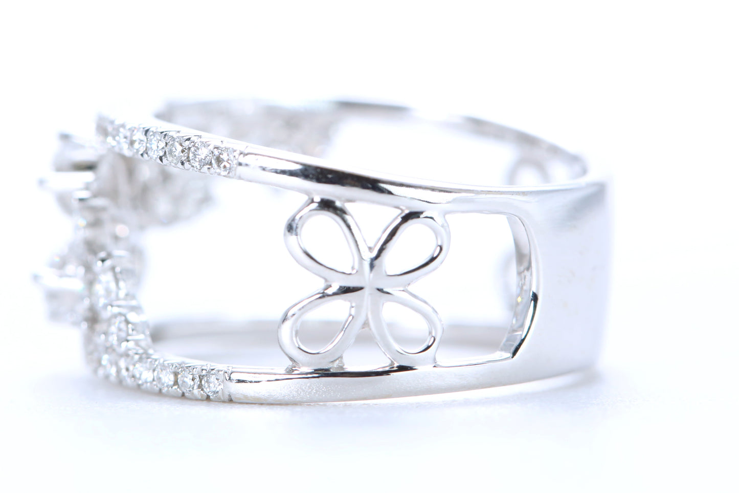 Floral Diamond Ring White Gold