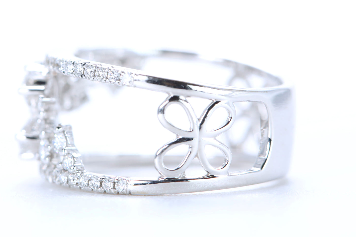 Floral Diamond Ring White Gold