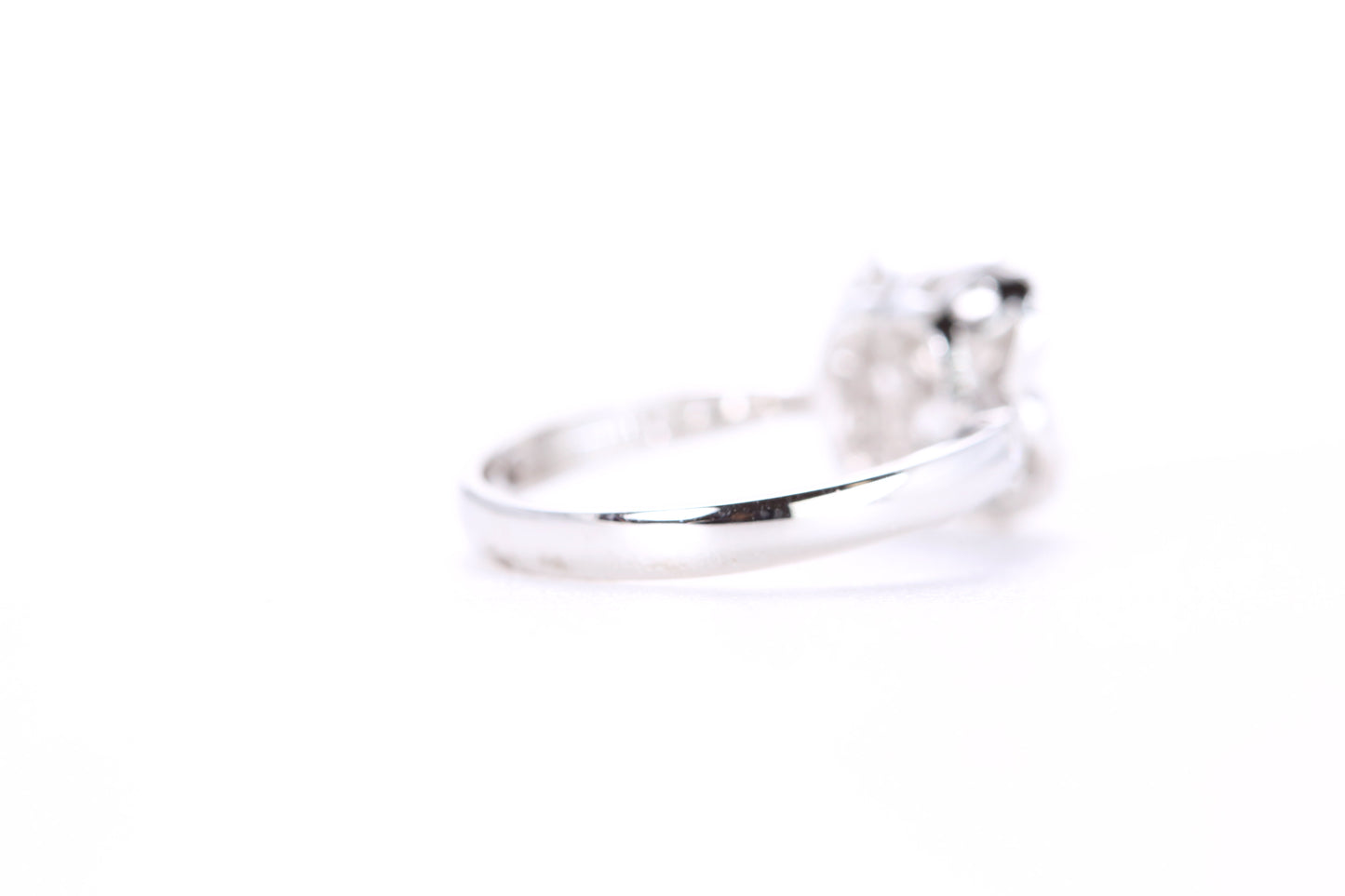Flower Shaped Diamond Ring