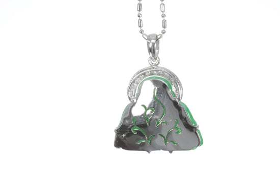 Jadeite Buddha with a Diamond Halo