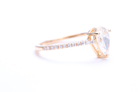 3/4 Carat Pear Shaped Engagement Ring