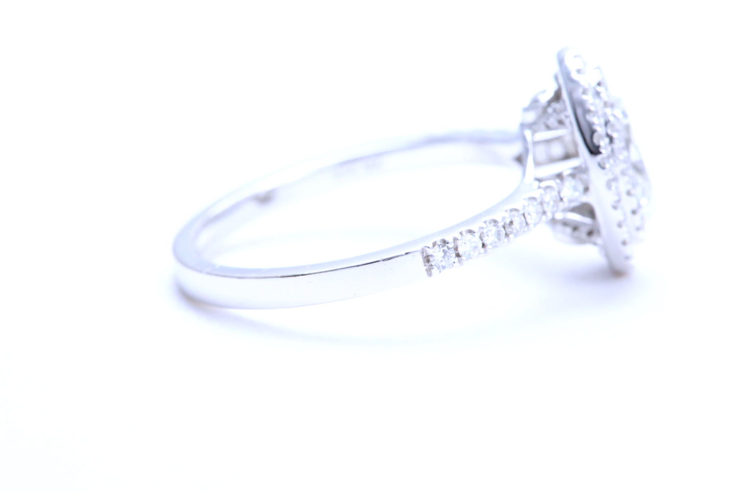 3/4 Carat Oval Shaped Engagement Ring