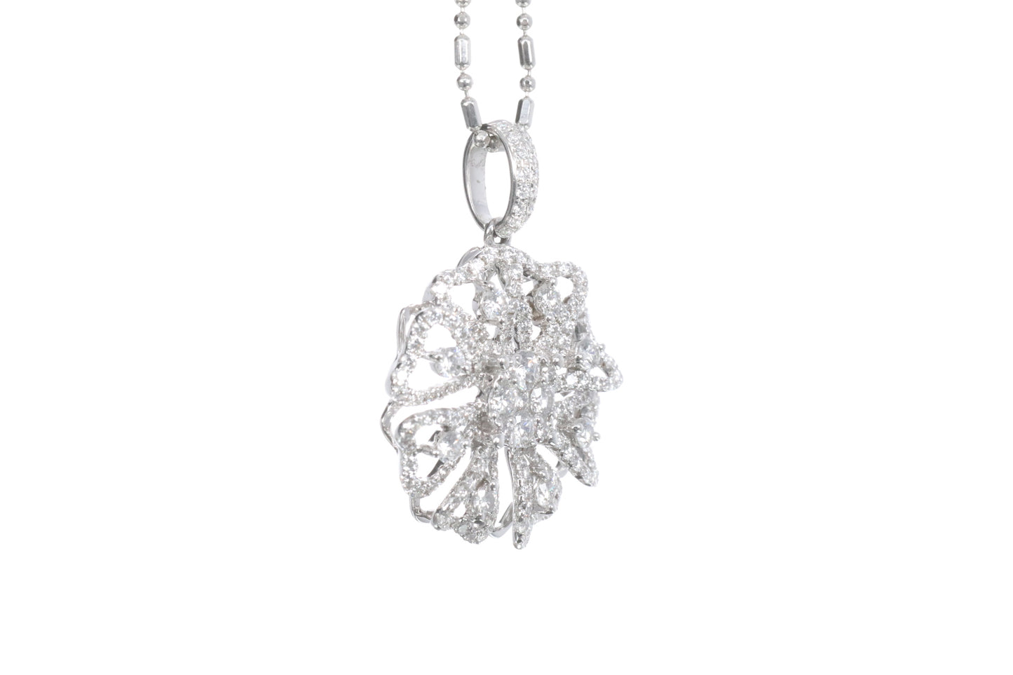 Daisy Diamond Pendant