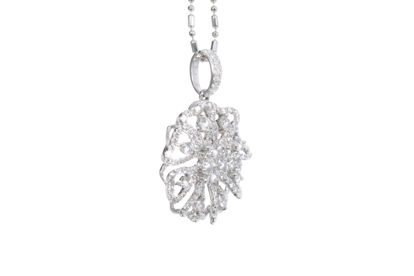 Daisy Diamond Pendant