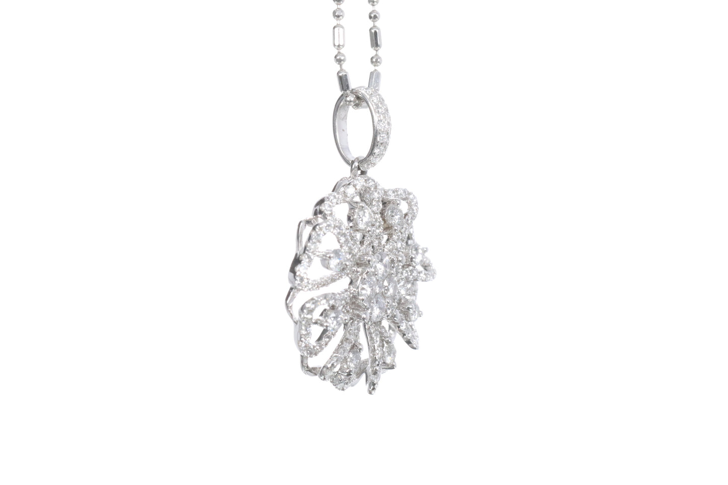 Daisy Diamond Pendant