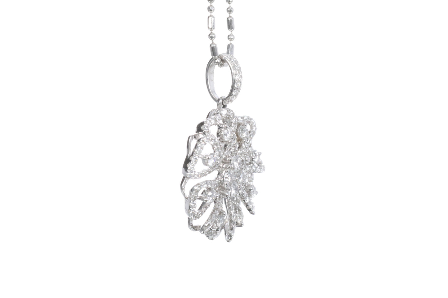 Daisy Diamond Pendant