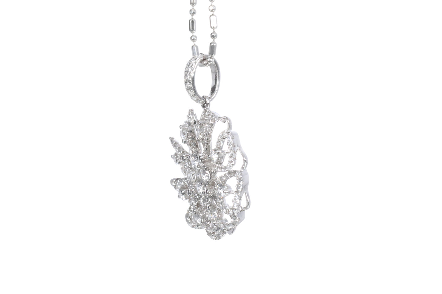 Daisy Diamond Pendant