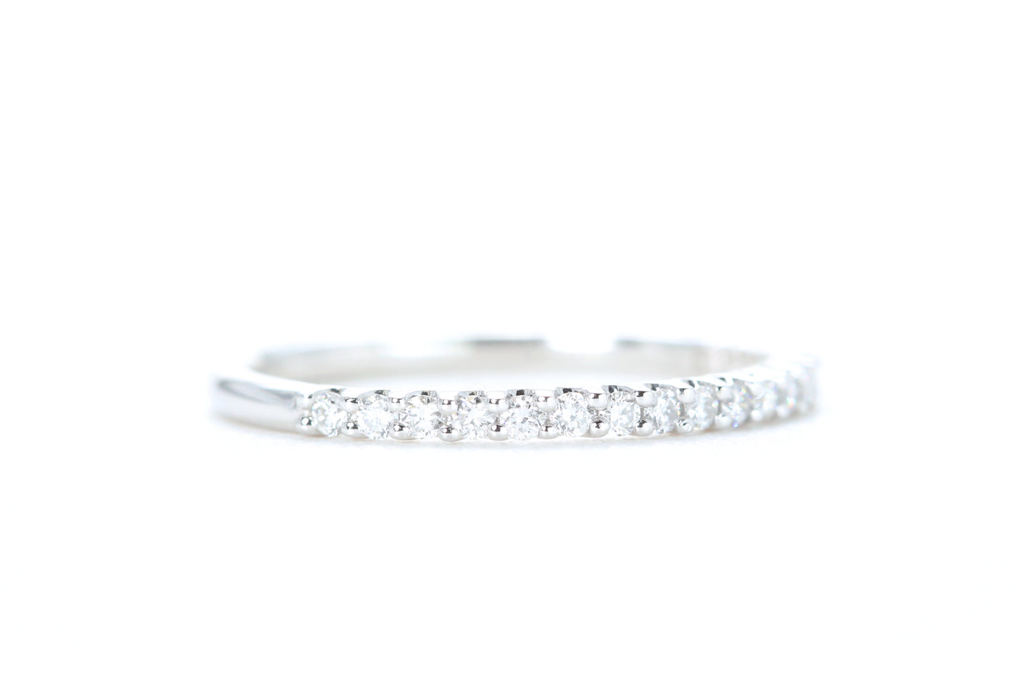 Pavé Diamond Ring 1/4 Carat in Platinum