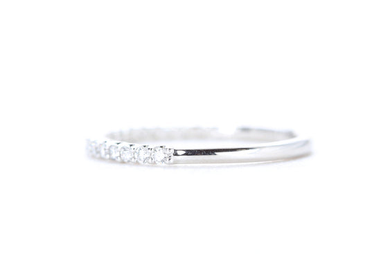 Pavé Diamond Ring 1/4 Carat in Platinum
