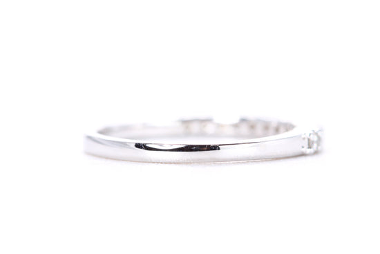 Round Brilliant Diamond Band
