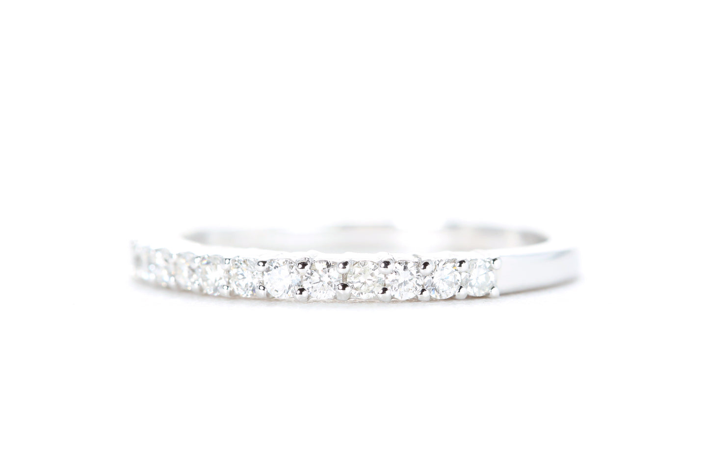 Round Brilliant Diamond Band