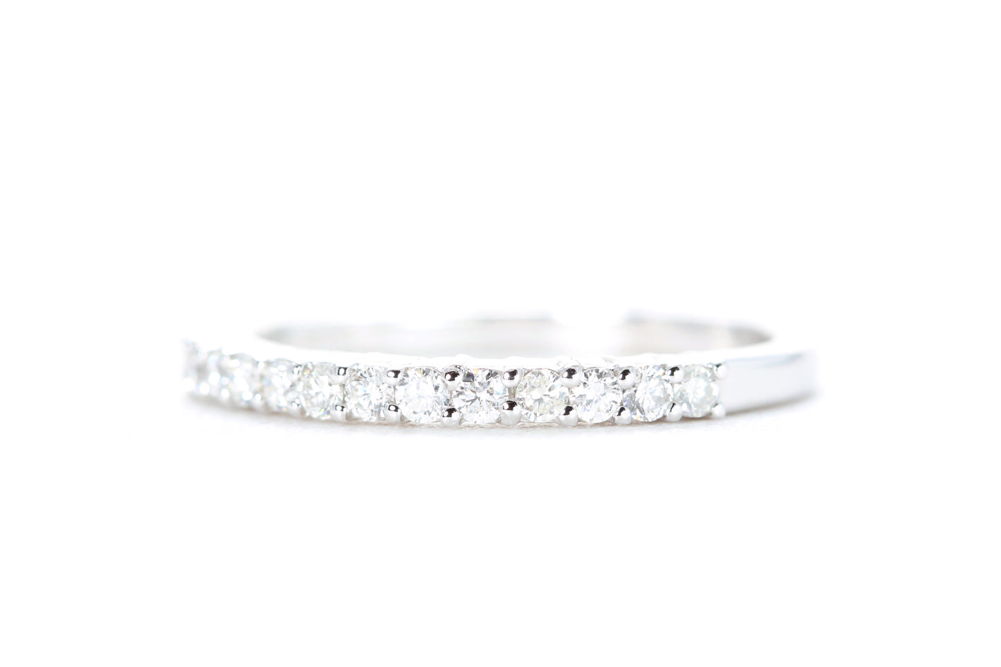 Round Brilliant Diamond Band