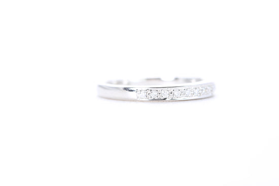 Single Row Pavé Diamond Ring 1/10 Carat