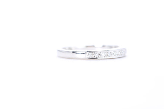 Single Row Pavé Diamond Ring 1/10 Carat