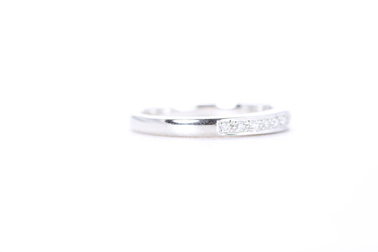Single Row Pavé Diamond Ring 1/10 Carat