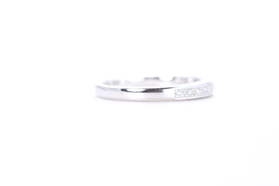 Single Row Pavé Diamond Ring 1/10 Carat
