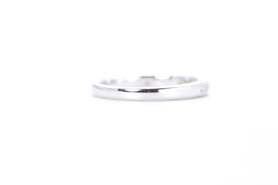 Single Row Pavé Diamond Ring 1/10 Carat