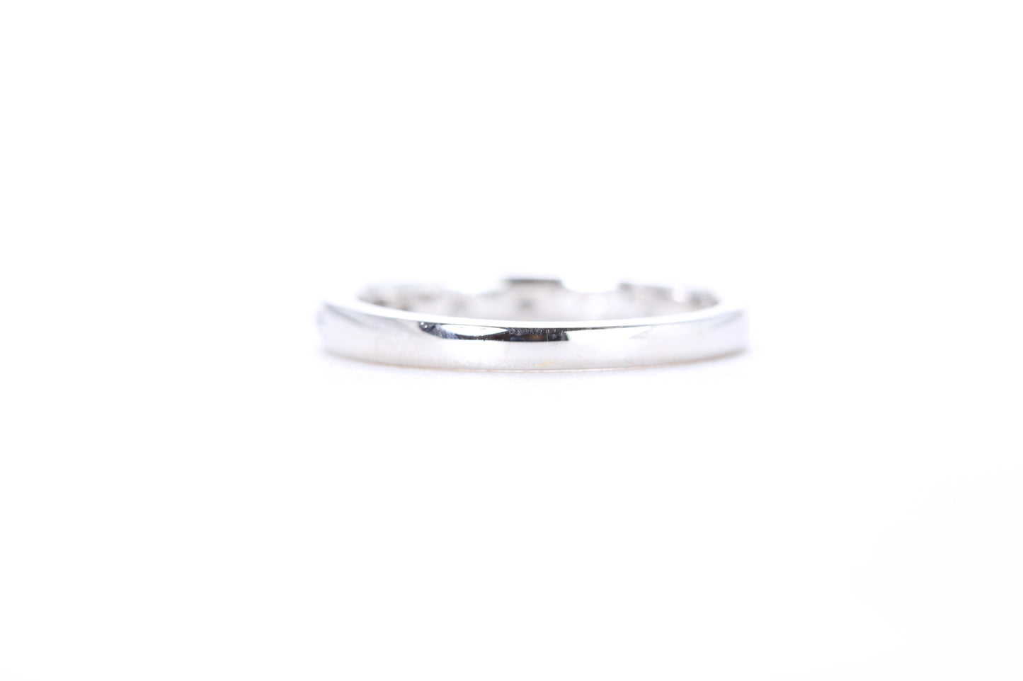 Single Row Pavé Diamond Ring 1/10 Carat