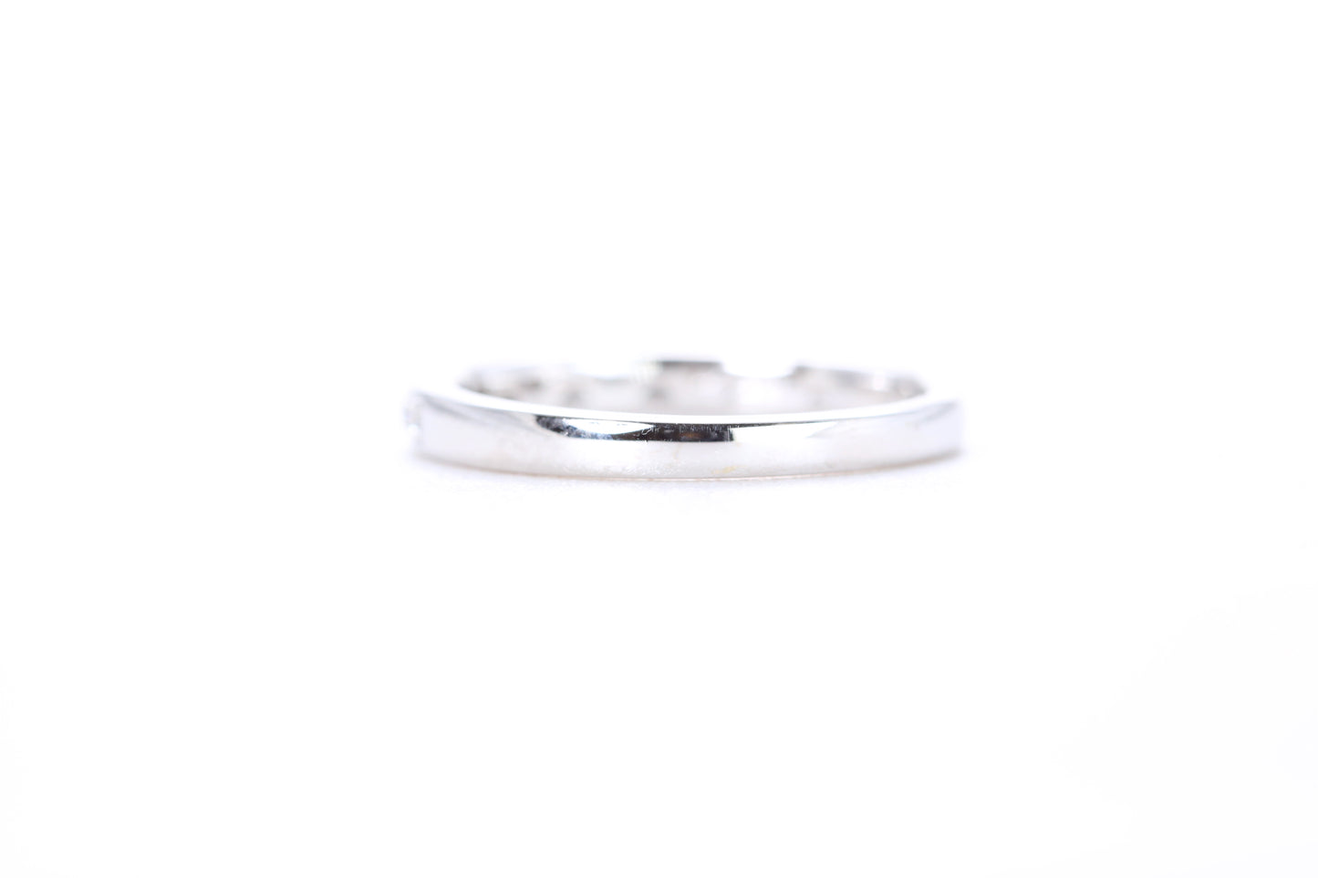 Single Row Pavé Diamond Ring 1/10 Carat