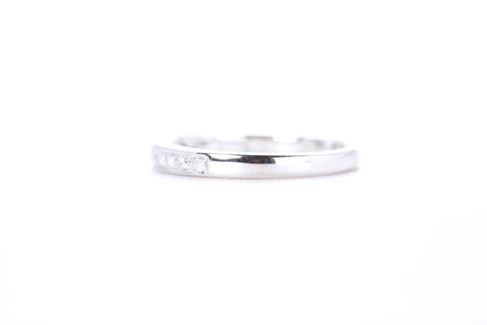 Single Row Pavé Diamond Ring 1/10 Carat