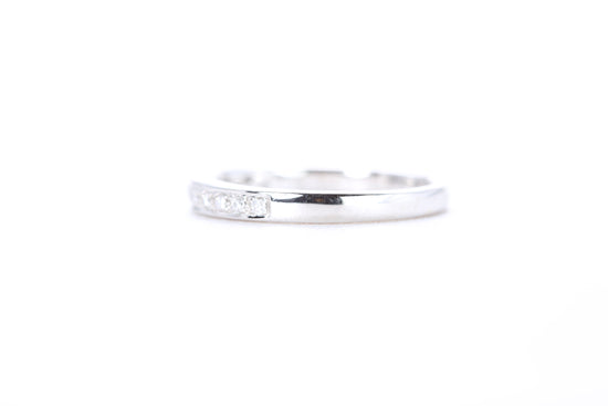 Single Row Pavé Diamond Ring 1/10 Carat
