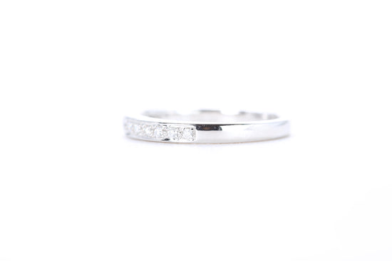 Single Row Pavé Diamond Ring 1/10 Carat