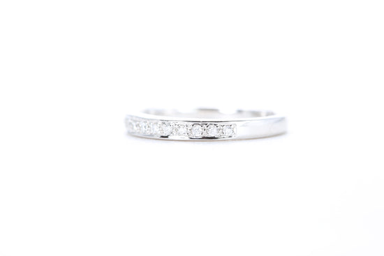Single Row Pavé Diamond Ring 1/10 Carat