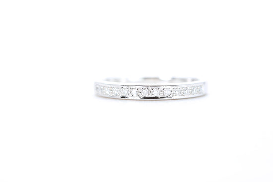 Single Row Pavé Diamond Ring 1/10 Carat