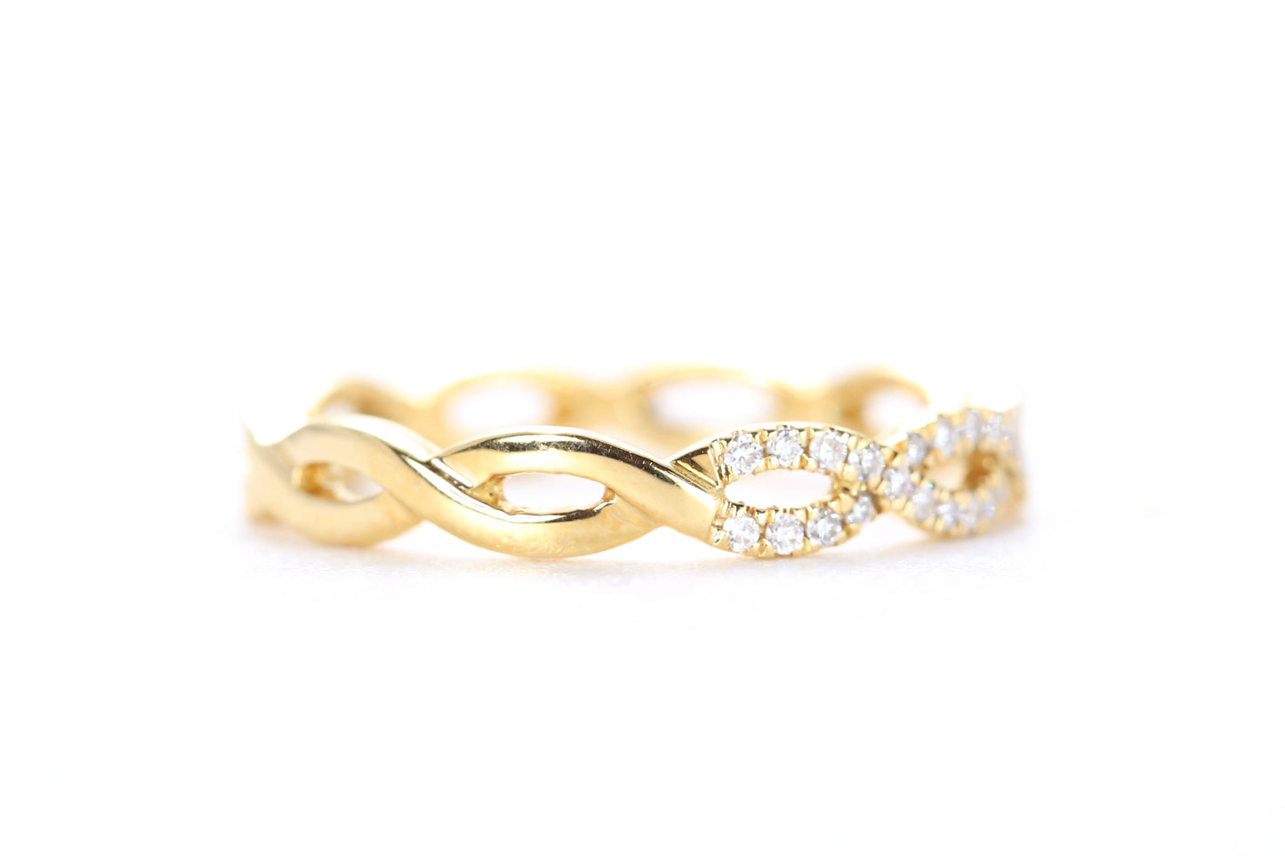 Woven Diamond Ring Yellow Gold