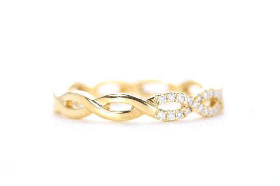 Woven Diamond Ring Yellow Gold