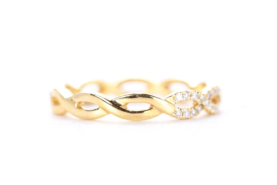 Woven Diamond Ring Yellow Gold