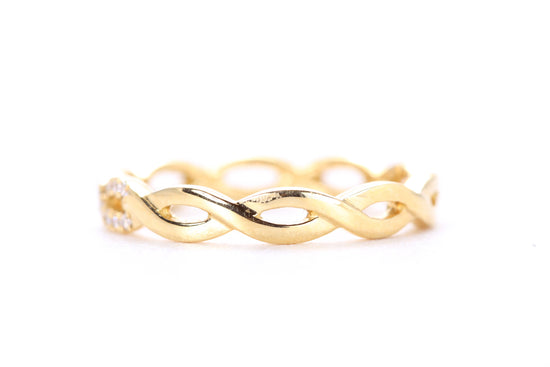 Woven Diamond Ring Yellow Gold